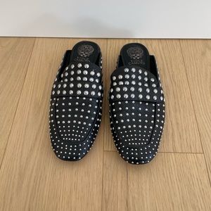 VINCE CAMUTO MULES SIZE 9